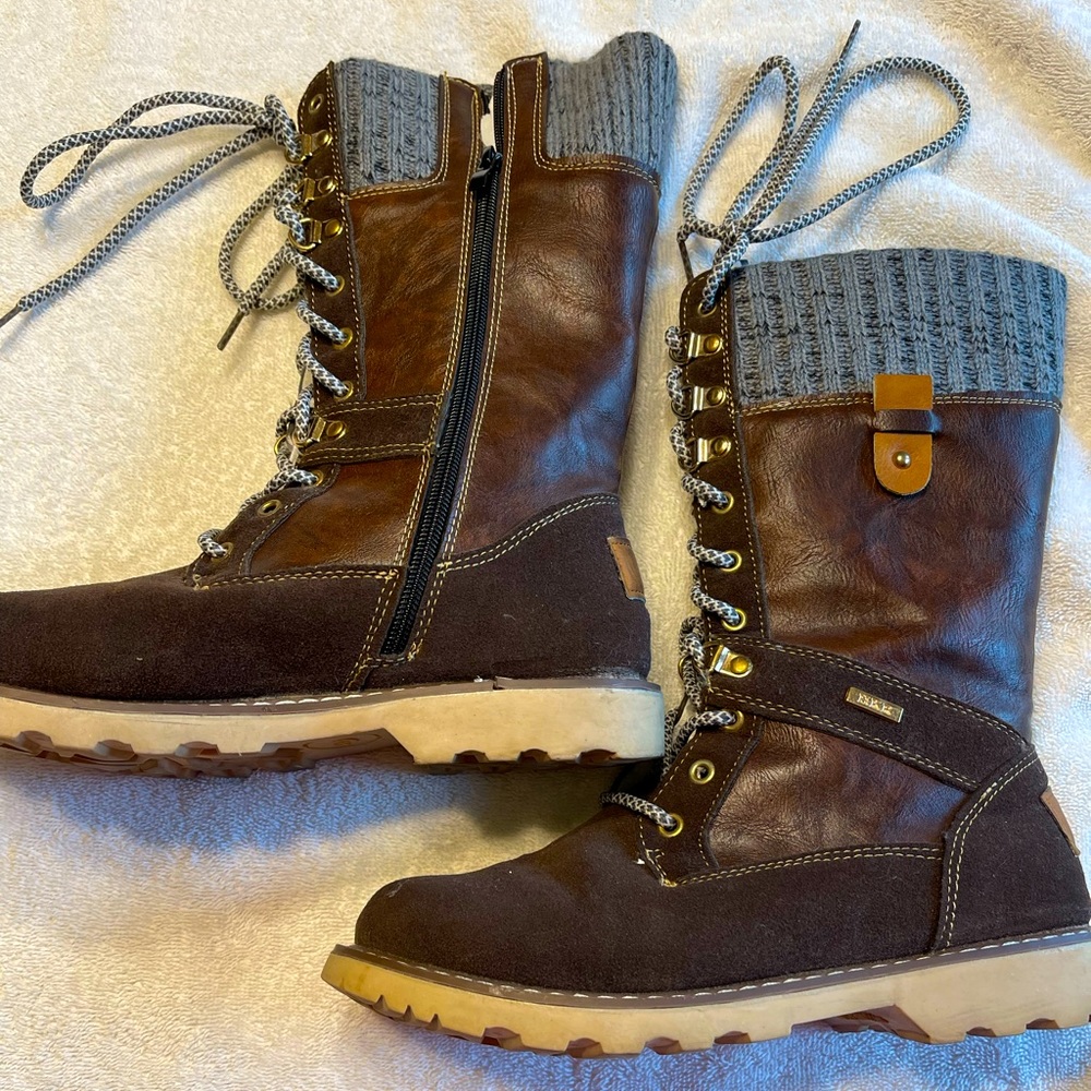 HKR Boutique Boots. Woman’s Size 7.